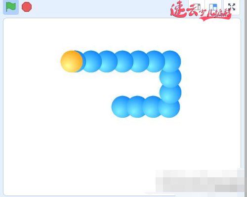 “贪吃蛇”升级版，看三年级孩子实现它『济南机器人编程_山东机器人编程_少儿编程』(图2)