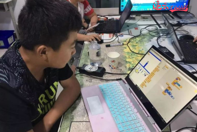 山东少儿编程：少儿编程课太火了，体验了一节课，真的不如小学生！~济南少儿编程~少儿编程(图4)